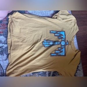 Very cute “punch” tee